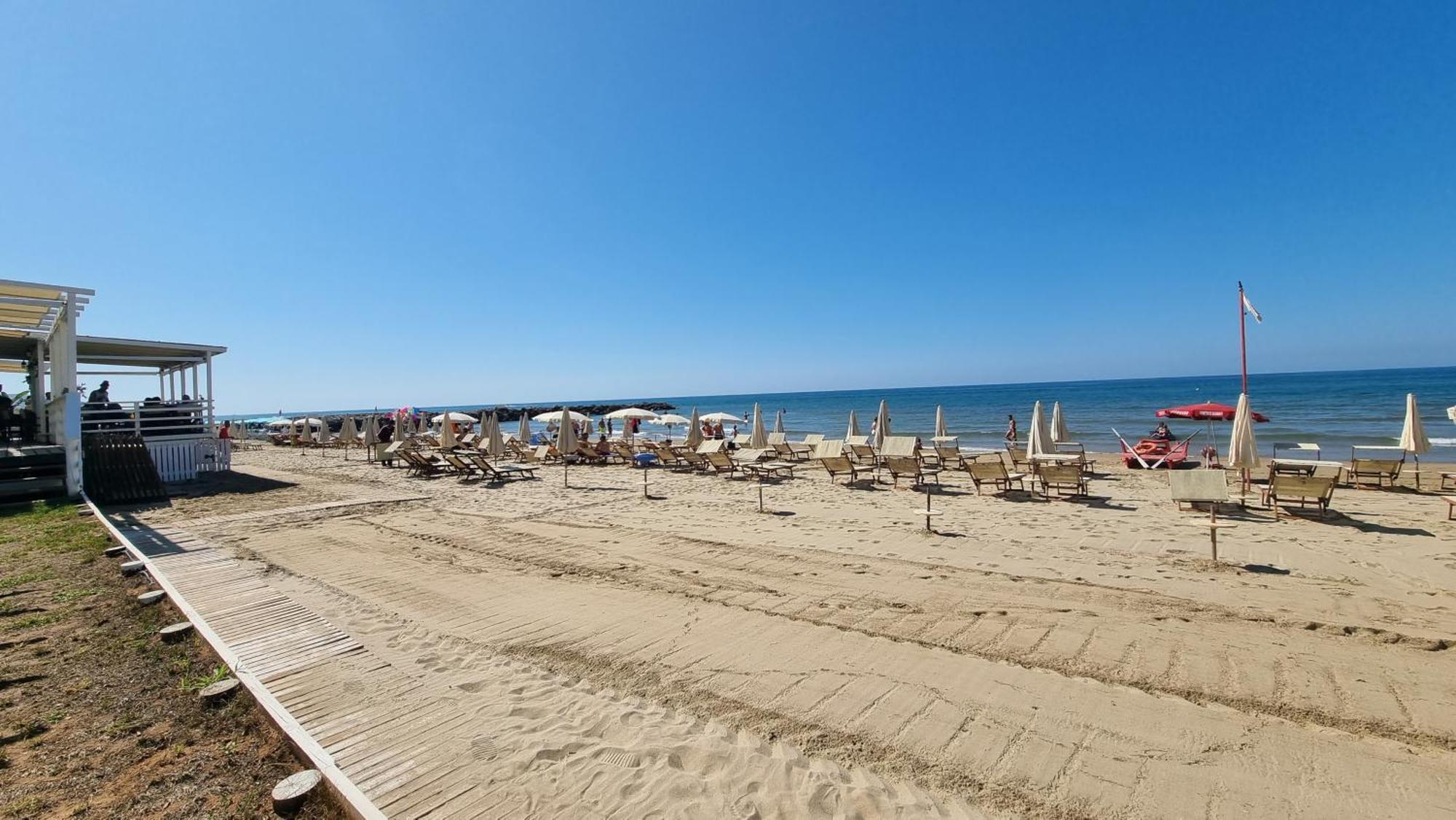 La Villa Fronte Spiaggia Bandiera Blu Sperlonga Exterior foto