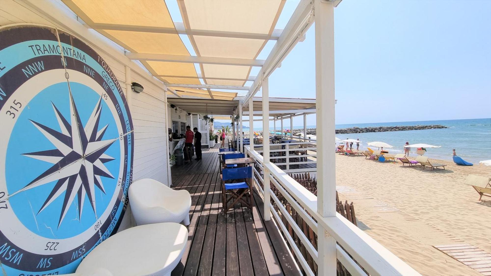 La Villa Fronte Spiaggia Bandiera Blu Sperlonga Exterior foto